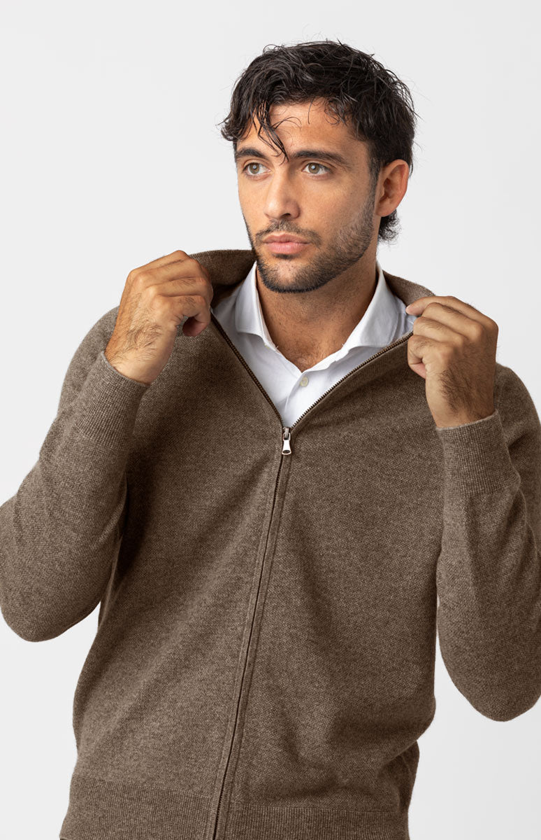 cardigan-con-zip-uomo-368ifb-1.jpg