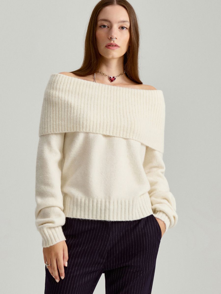 maglione-spalle-scoperte-194suz-1.jpg